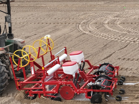 9001诚信金沙2MBJ系列玉米铺膜播种机